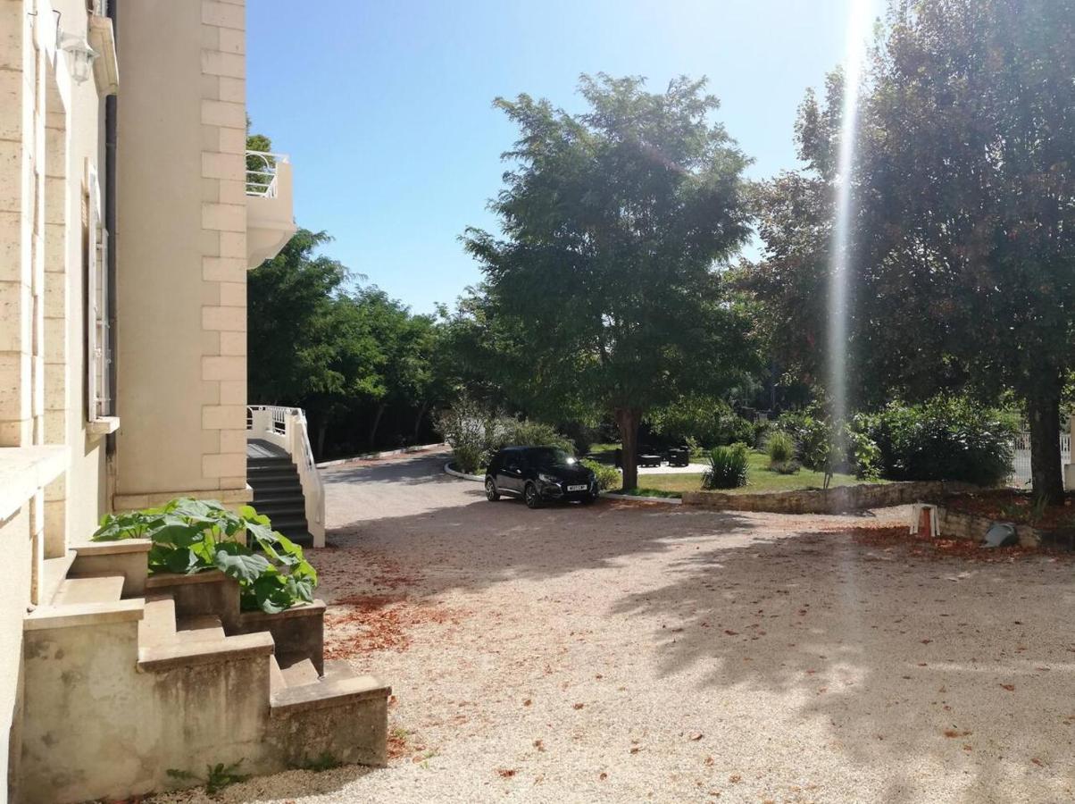 Vue Du Chateau D'Excideuil En Chambres Bagian luar foto