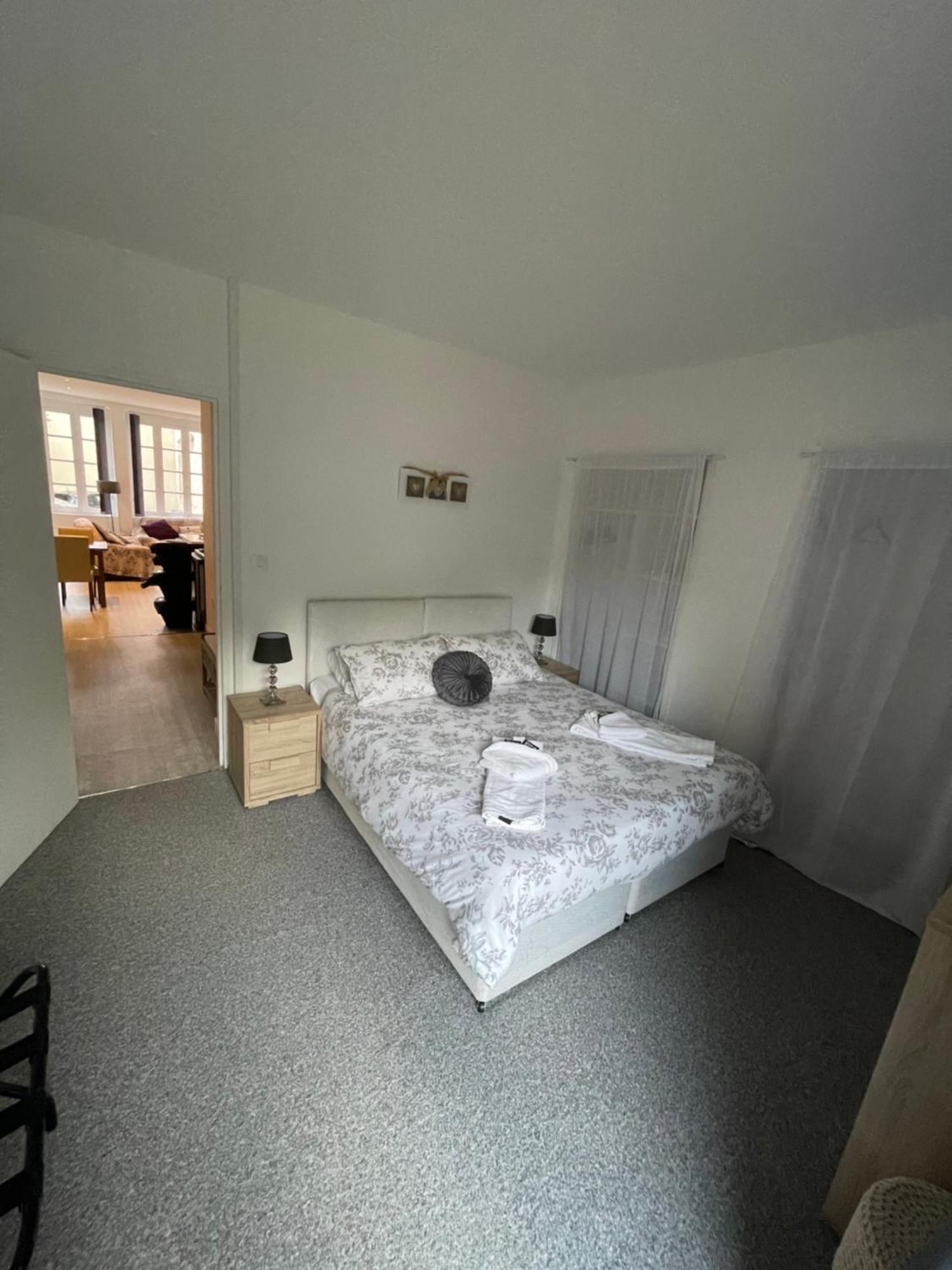Vue Du Chateau D'Excideuil En Chambres Bagian luar foto
