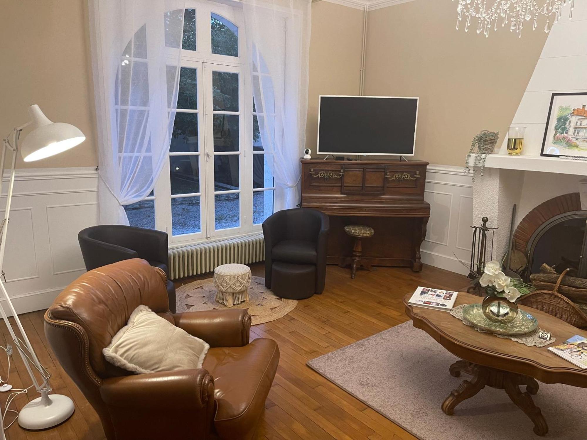 Vue Du Chateau D'Excideuil En Chambres Bagian luar foto